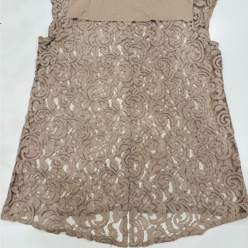 Chico's Lace Top in Taupe and Beige size 8 mint condition - Picture 7 of 8
